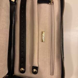 Wolf Caroline Leather Jewelry Portfolio